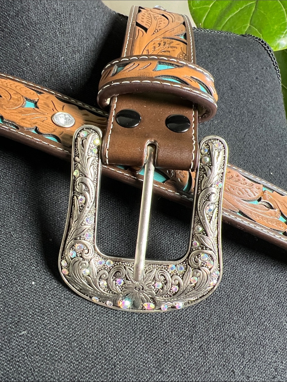 Western Cowgirl Women’s Vegan Leather Rhinestone Cutout Belt Silver Buckle 2X - Picture 3 of 13